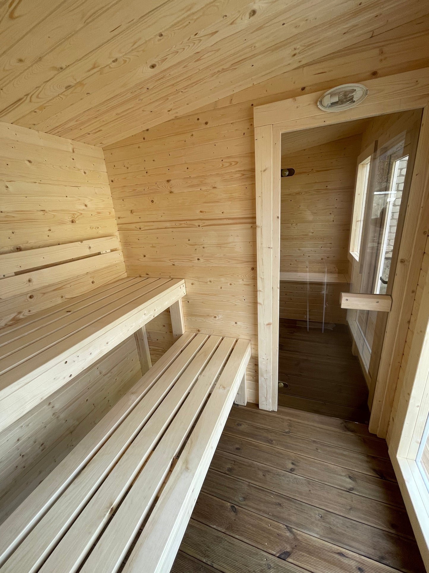 Halo Saunas The Nordic Escape Traditional Outdoor 6 Person Sauna - Nuovo Luxury