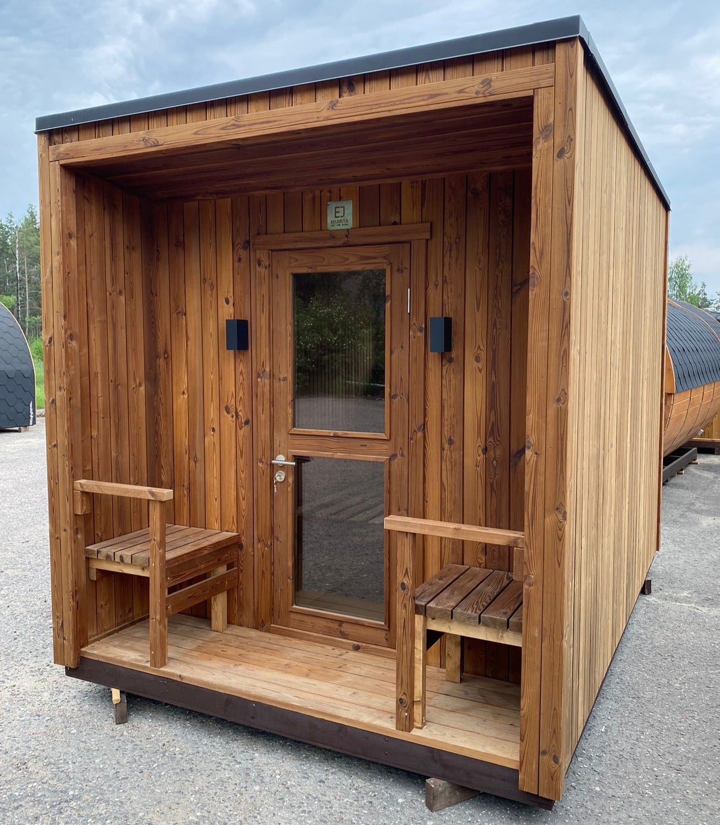 Halo Saunas Z1 Traditional Timber Frame Sauna 3.5m x 2.45m