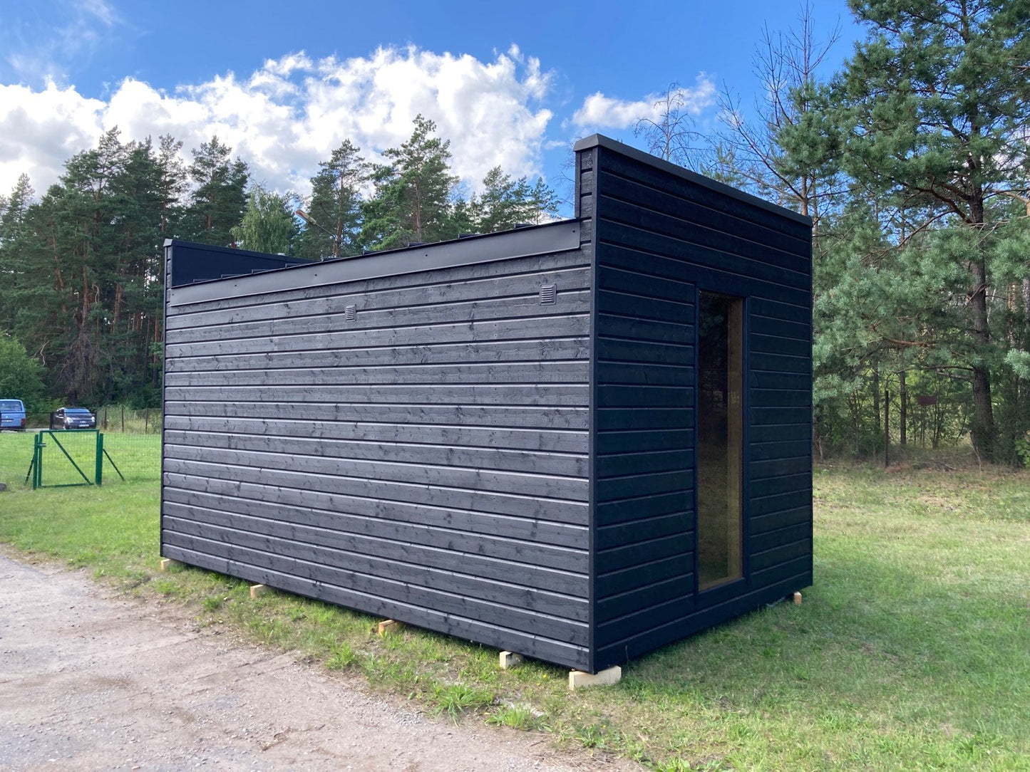 Halo Saunas Hideout 6-8 Person Traditional Sauna 5m